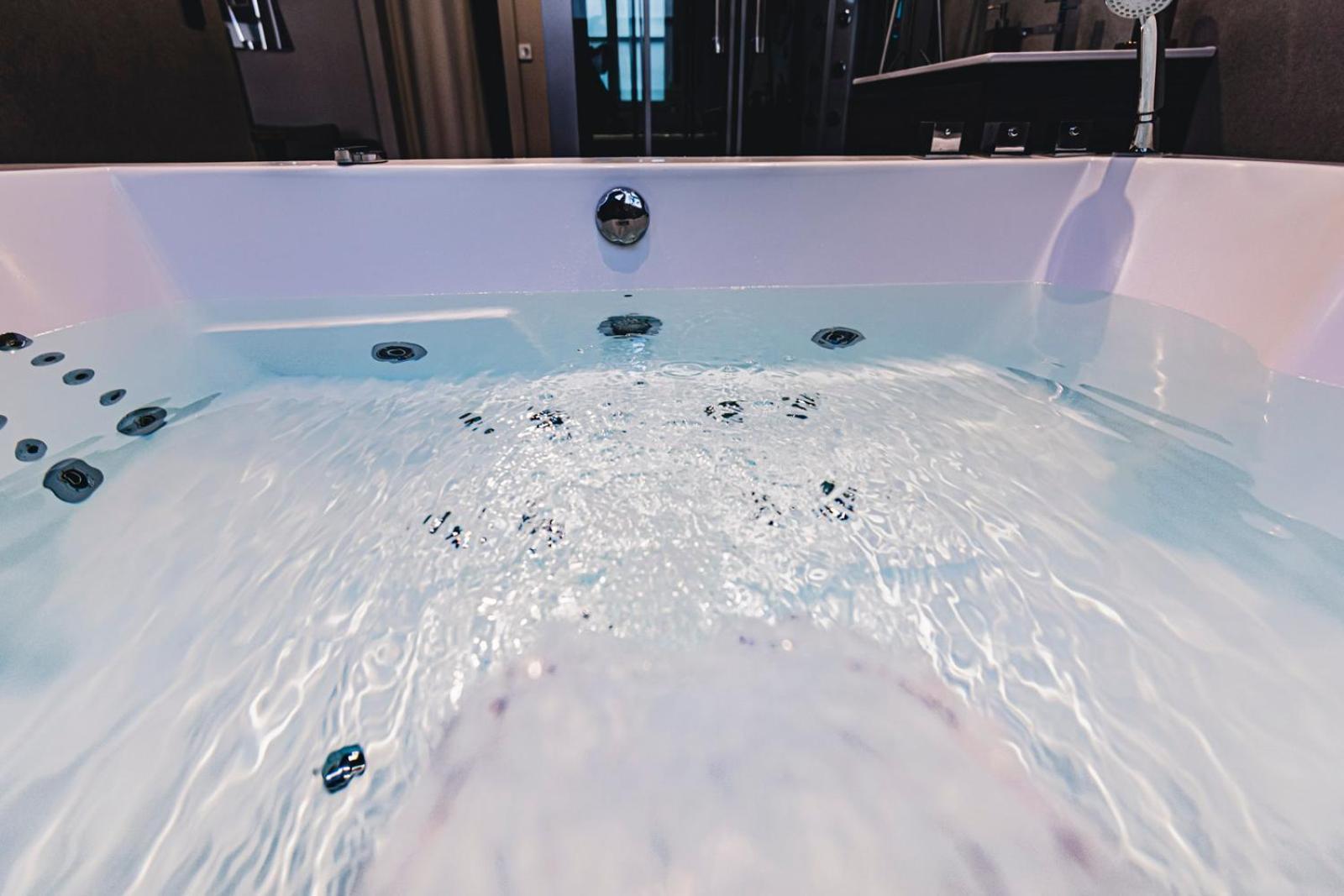 Mv Suite & Spa Reims Quarto foto
